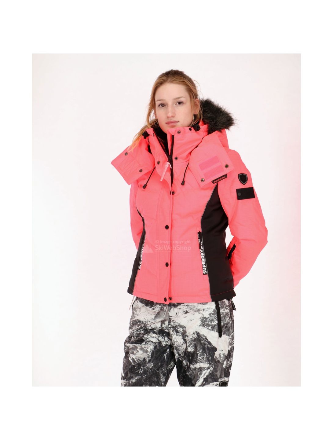 Superdry, Snow Puffer Skijacke, Damen, fluro koralle/schwarz 